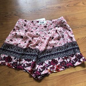 Seek shorts